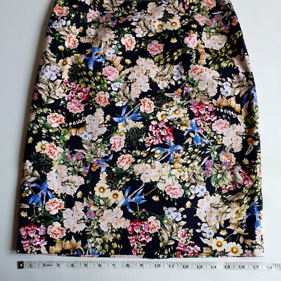 MARIO SERRANI Pencil Skirt with Back Slit in Garden Blossom Floral Print - Picture 8 of 13